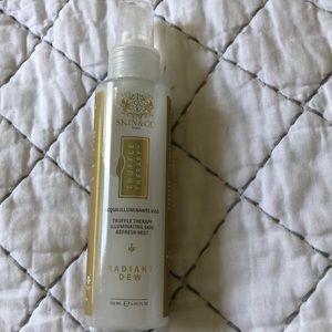 Skin & Co TRUFFLE THERAPY ILLUMINATING SKIN MIST